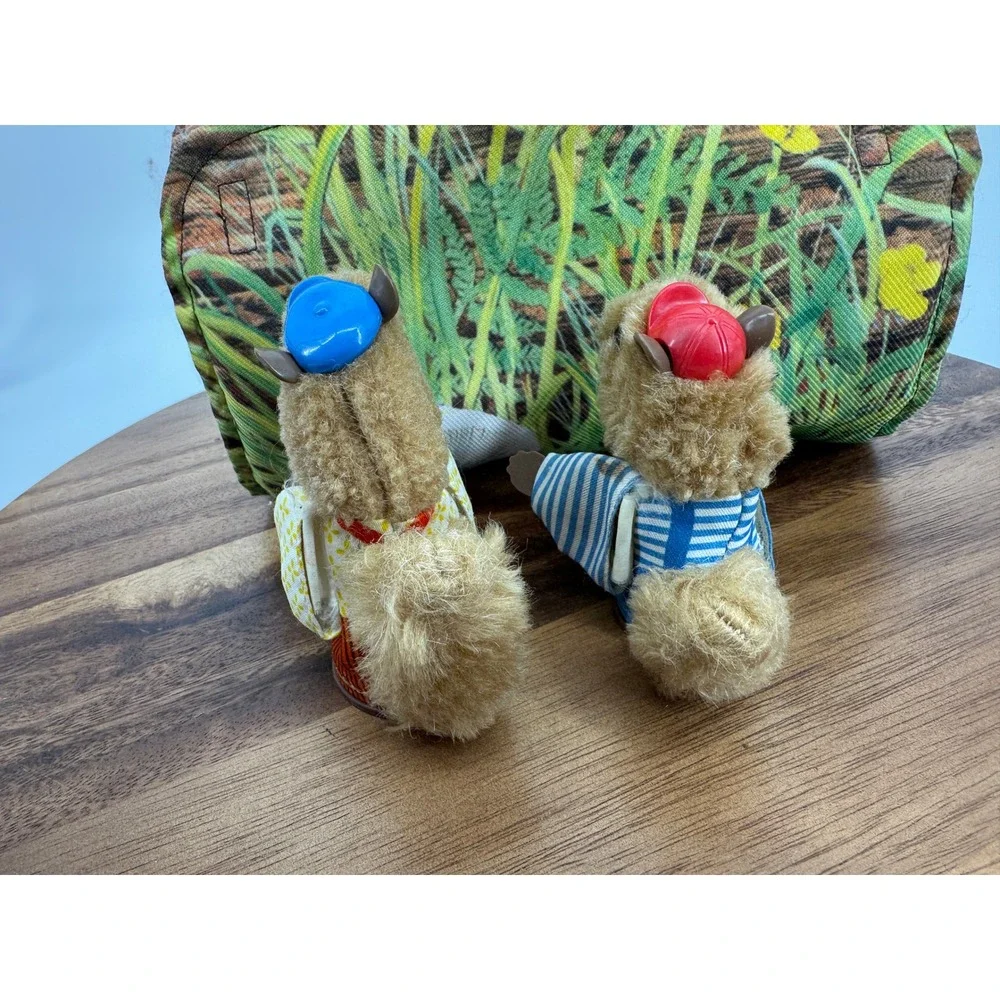 VTG 1979 Fisher Price Woodsey Squirrel Family Log House Playset
